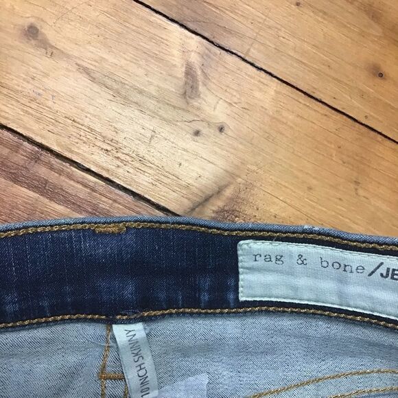 RAG & bone high rise blue flattering and sexy skinny jeans ripped knee size 24 - Picture 4 of 13